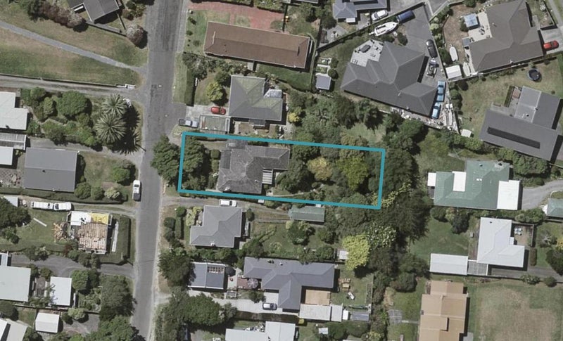 12 Miro Road, Raumati South, Paraparaumu - Carousel 1