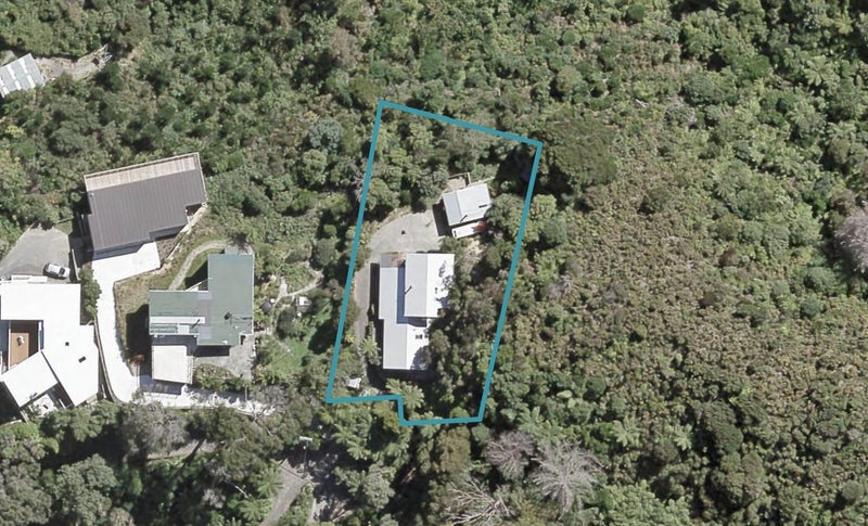 49 Woodvale Grove, Fairfield, Lower Hutt - Carousel 1