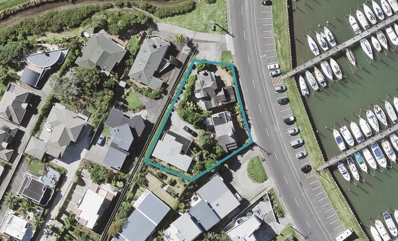 2/14 Inga Road, Milford, Auckland - Carousel 1