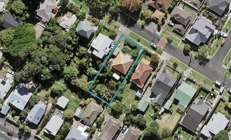 50 Taumata Road, Sandringham, Auckland - Carousel 1