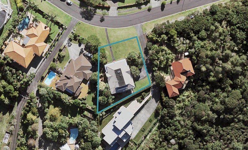113 Onetaunga Road, Chatswood, Auckland - Carousel 1