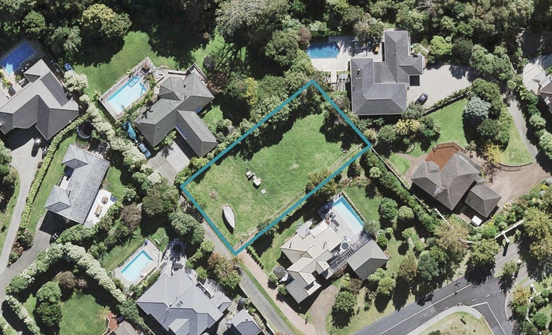 18A Pounamu Avenue, Greenhithe, Auckland - Carousel 1