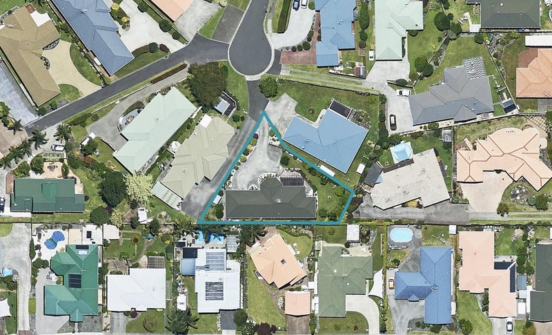 12 Hinton Place, Pyes Pa, Tauranga - Carousel 1