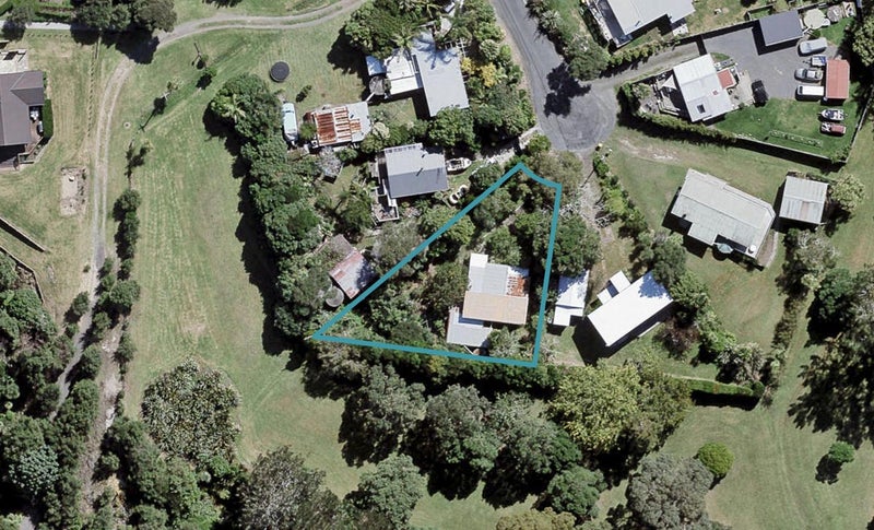 21 James Mcleod Road, Helensville - Carousel 1