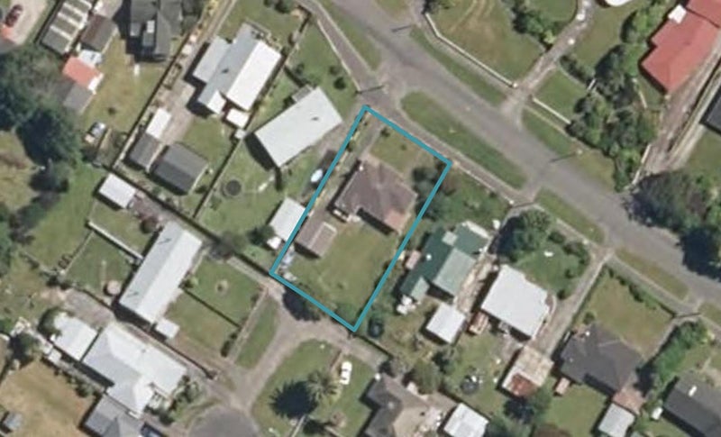 21 Tui Street, Pahiatua - Carousel 1