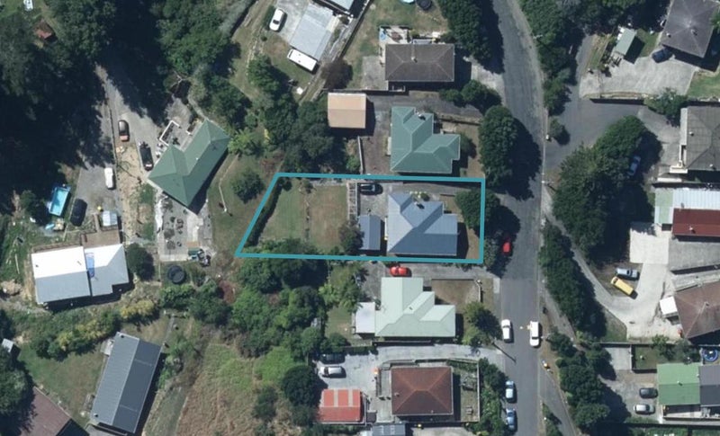 84 Arawhata Street, Ranui, Porirua - Carousel 1