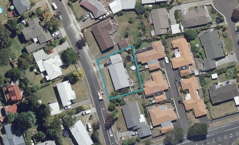 4 Golden Place, Fairfield, Hamilton - Carousel 1