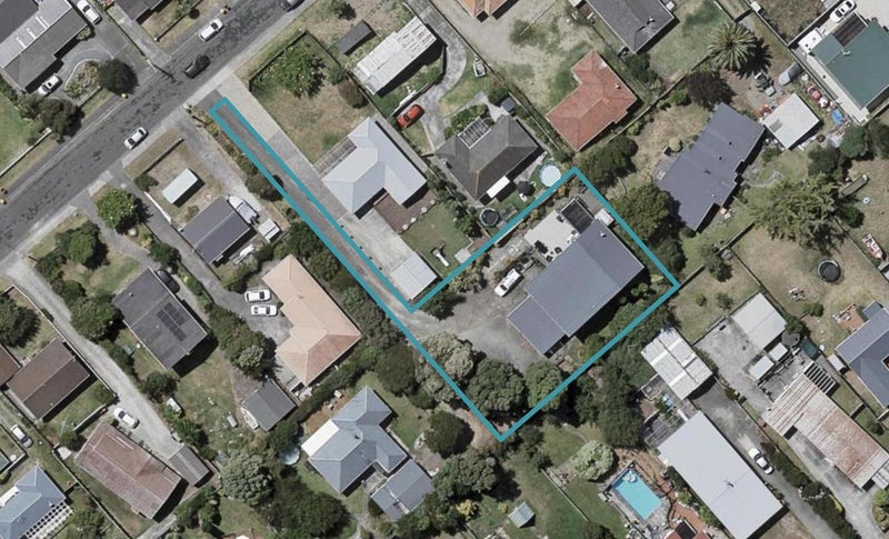 24 Michael Road, Paraparaumu Beach, Paraparaumu - Carousel 1