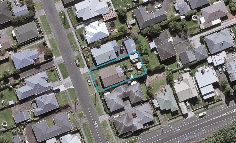 37 Sackville Street, Fitzroy, New Plymouth - Carousel 1