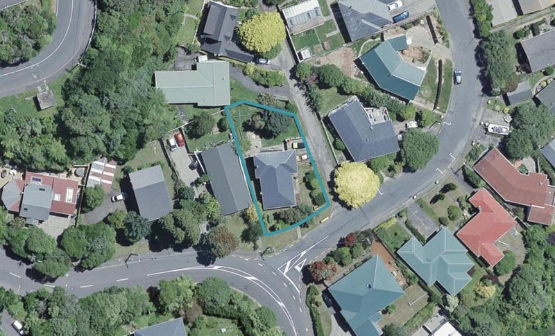 1 Khouri Avenue, Karori, Wellington - Carousel 1