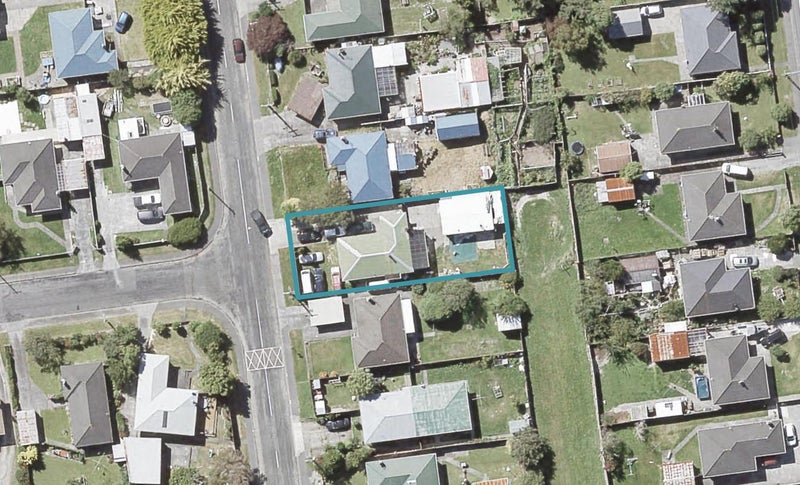 94 Frederick Street, Wainuiomata, Lower Hutt - Carousel 1