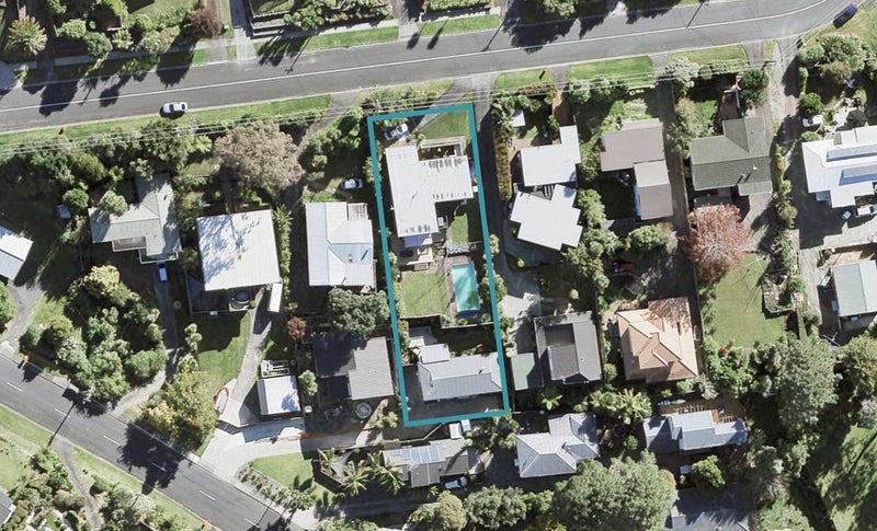 2/158 Stredwick Drive, Torbay, Auckland - Carousel 1