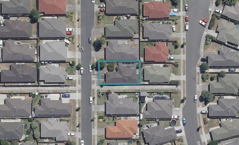 10 Earlswood Avenue, Hamilton East, Hamilton - Carousel 1