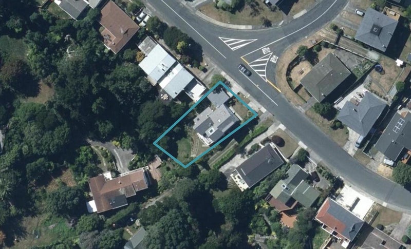 18A Penryn Drive, Camborne, Porirua - Carousel 1