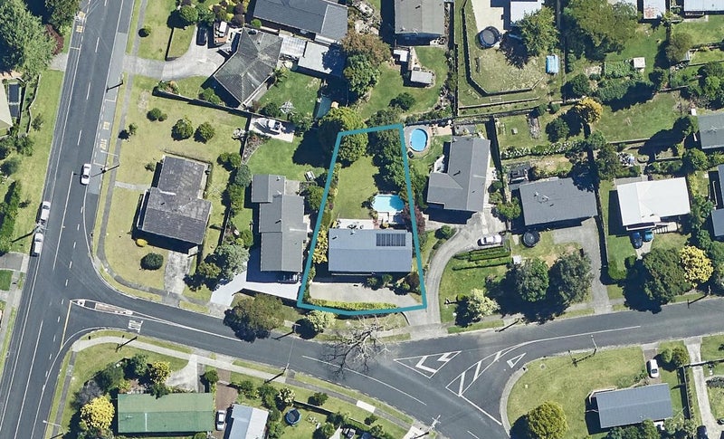 5 Emily Place, Bellevue, Tauranga - Carousel 1