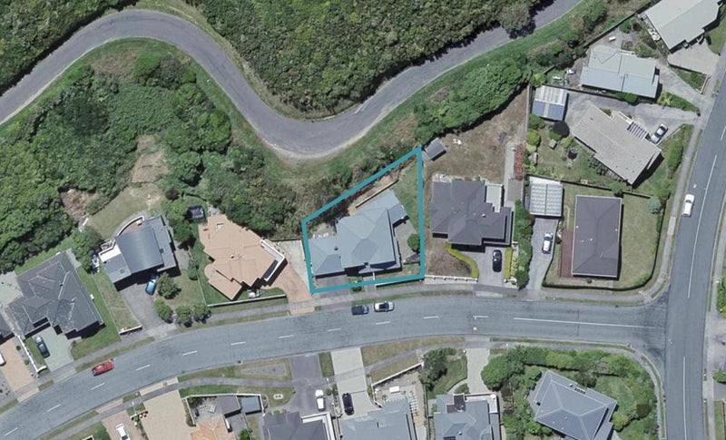 6 Waterhouse Drive, Brooklyn, Wellington - Carousel 1