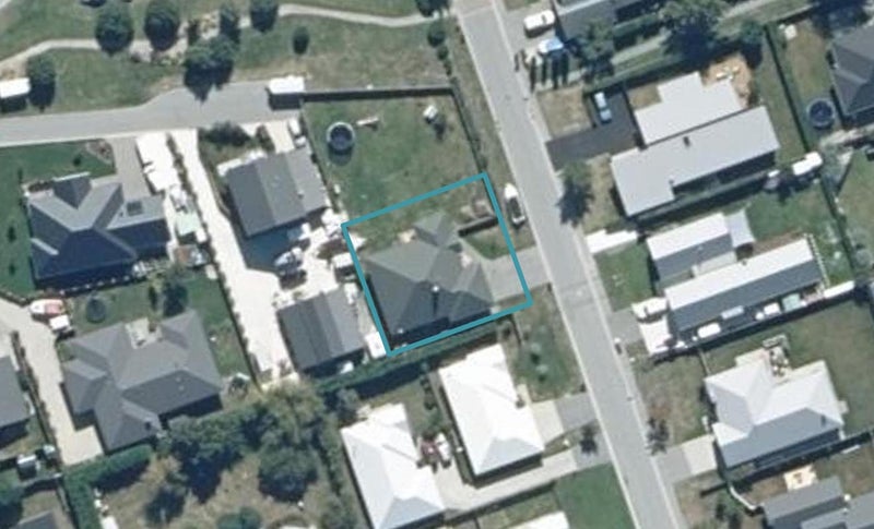 8 Haddow's Place, Lake Hayes, Queenstown - Carousel 1