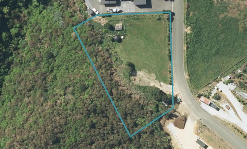 100 Bay Vista Drive, Pōhara, Tākaka - Carousel 1