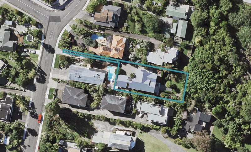 58 Parr Terrace, Castor Bay, Auckland - Carousel 1