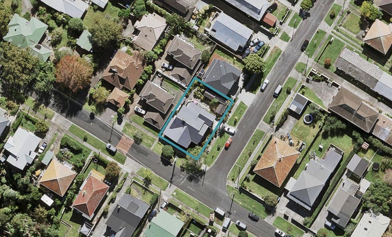 41 Taumata Road, Sandringham, Auckland - Carousel 1