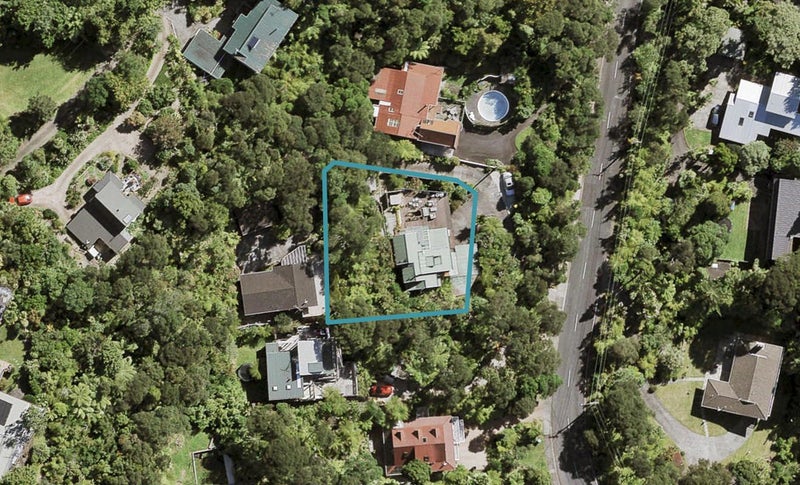 60 Takahe Road, Titirangi, Auckland - Carousel 1