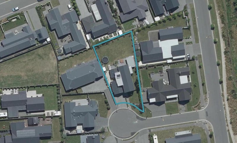 4 Greenbank Place, Parklands, Christchurch - Carousel 1