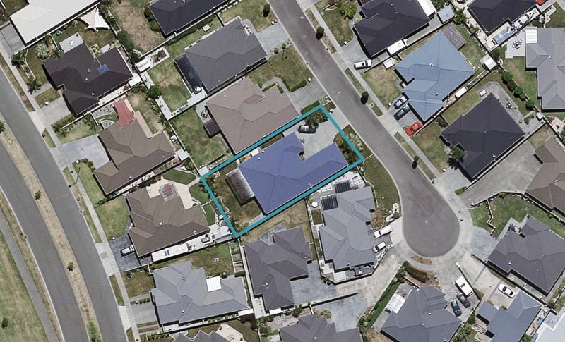 9 Portland Place, Poraiti, Napier - Carousel 1