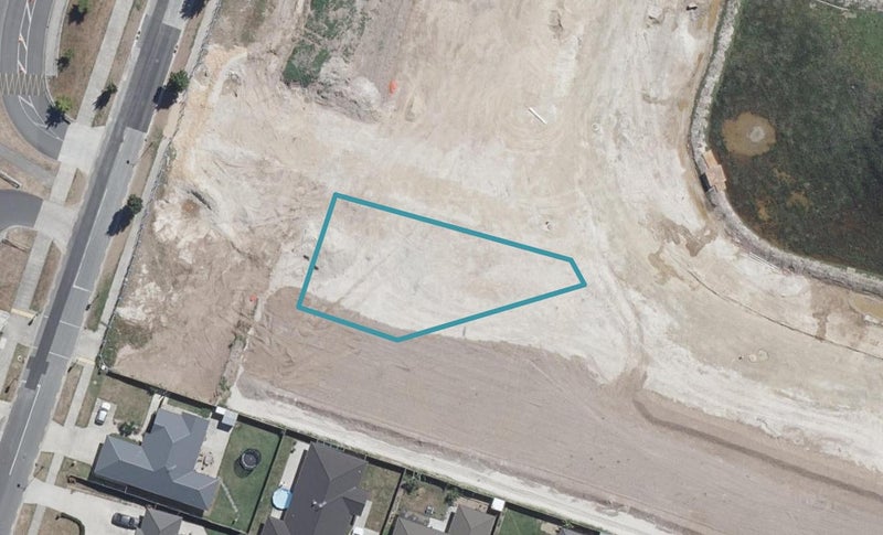18 Keerangi Place, Rototuna North, Hamilton - Carousel 1