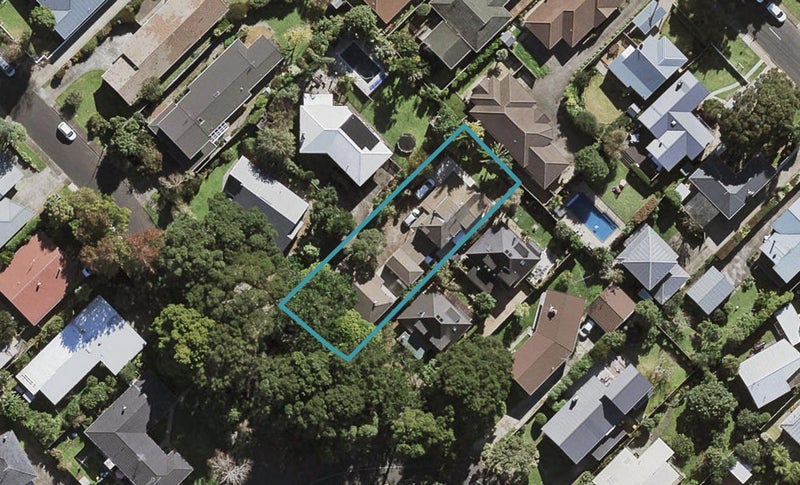 1/1 Totara Grove, Hillcrest, Auckland - Carousel 1