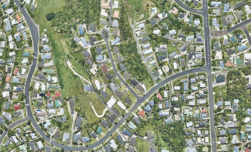6 Bateleur Close, Welcome Bay, Tauranga - Carousel 1