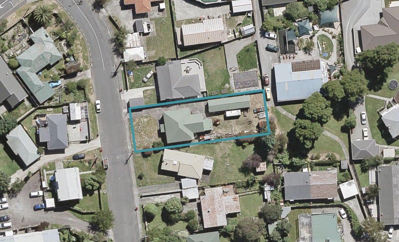 5 Montgomery Crescent, Clouston Park, Upper Hutt - Carousel 1