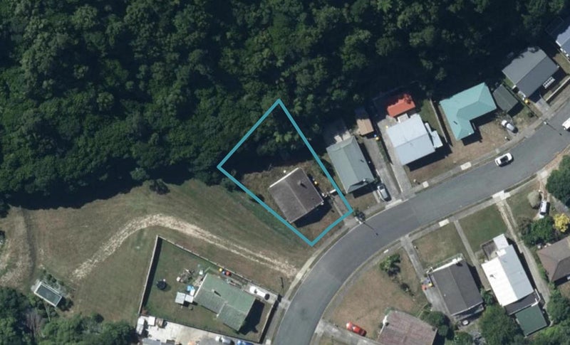 82 Rangituhi Crescent, Takapuwahia, Porirua - Carousel 1