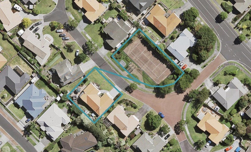 20 Graven Court, Henderson, Auckland - Carousel 1