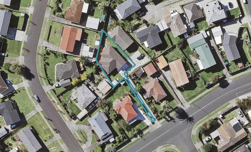 59A Casuarina Road, Half Moon Bay, Auckland - Carousel 1