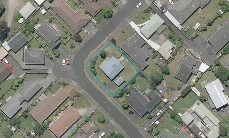 8 Downes Avenue, Springvale, Whanganui - Carousel 1