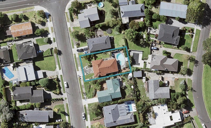 6 Janet Street, Sunnyhills, Auckland - Carousel 1