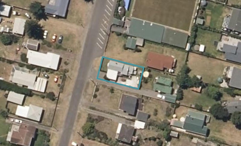 86 Park Avenue, Waitārere Beach, Levin - Carousel 1