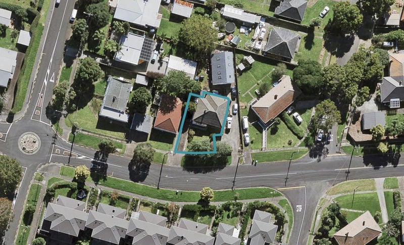 56 Duke Street, Mount Roskill, Auckland - Carousel 1