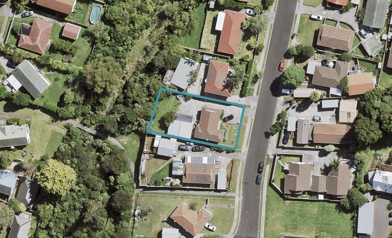 17 Edwin Freeman Place, Ranui, Auckland - Carousel 1
