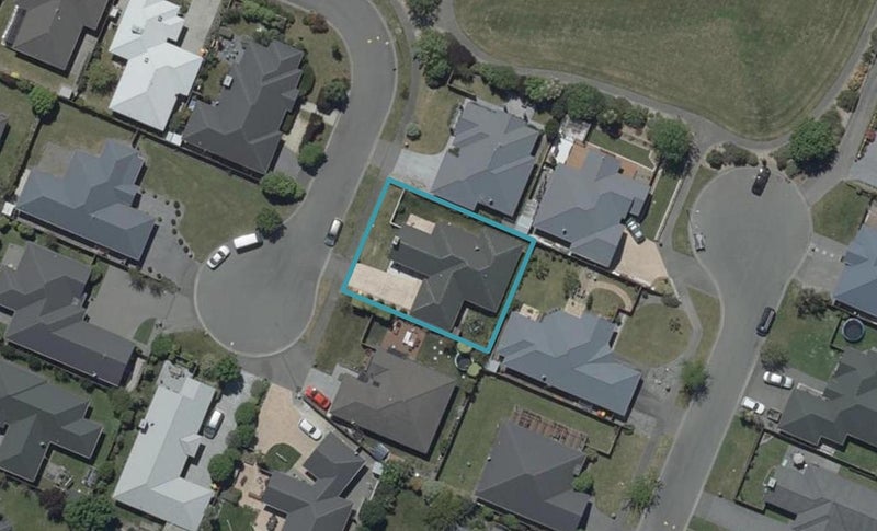 11 Marymere Place, Hei Hei, Christchurch - Carousel 1