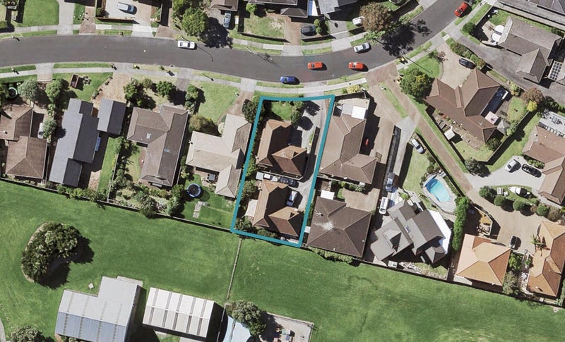 2/9 Britannia Place, Half Moon Bay, Auckland - Carousel 1