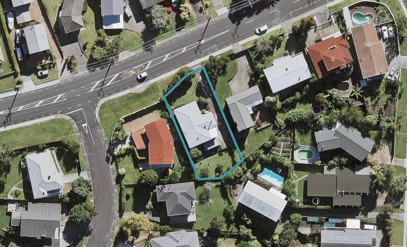 143 Coronation Road, Hillcrest, Auckland - Carousel 1