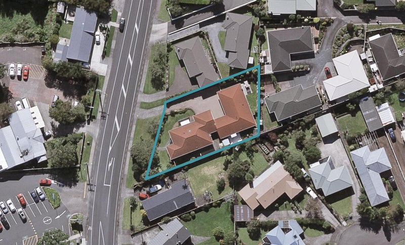 2/199 Mangorei Road, Merrilands, New Plymouth - Carousel 1