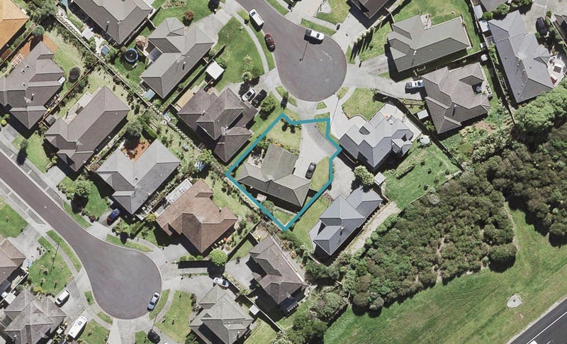 13 Thomas Hamer Place, Greenhithe, Auckland - Carousel 1