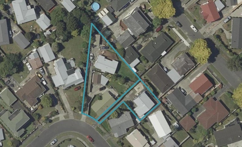 23 Rosedale Crescent, Cloverlea, Palmerston North - Carousel 1
