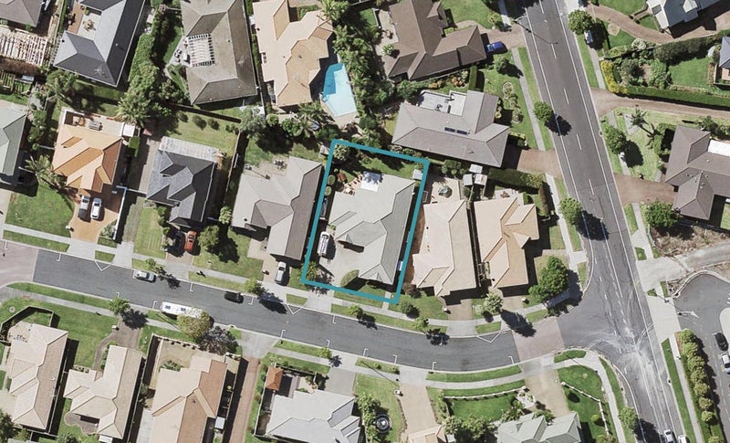 3 Corta Bella Place, Golflands, Auckland - Carousel 1