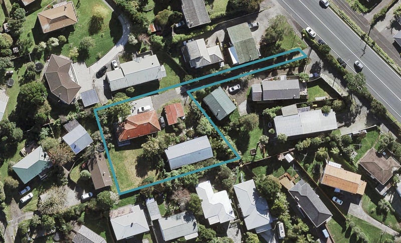 2/300 Glenfield Road, Glenfield, Auckland - Carousel 1