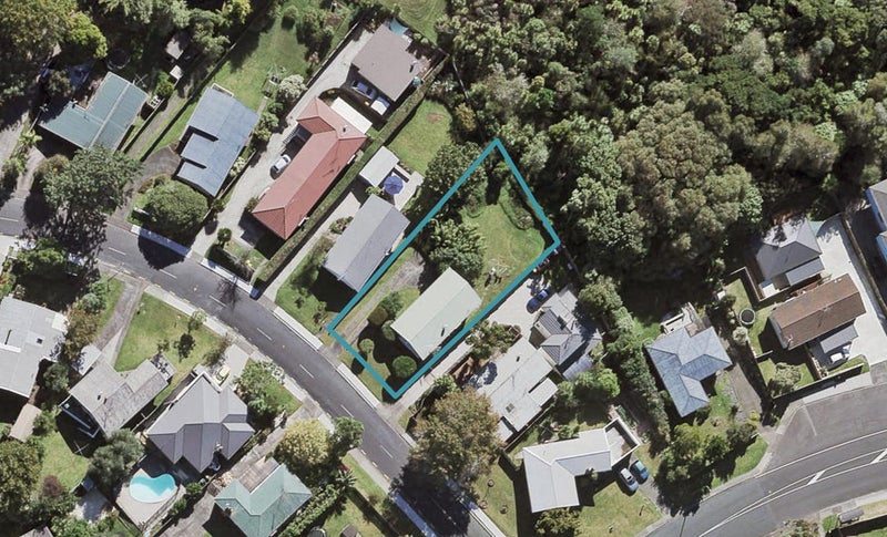 64 McDowell Crescent, Hillcrest, Auckland - Carousel 1