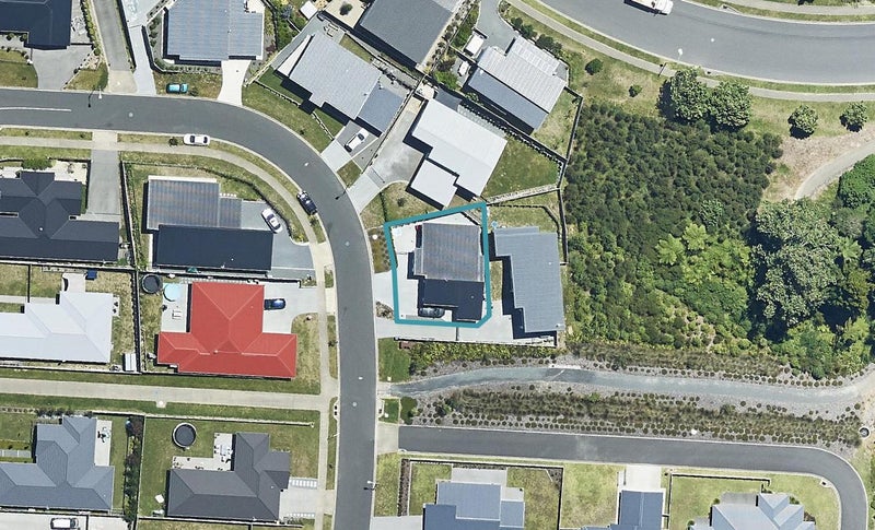 25 Rochfort Crescent, Pyes Pa, Tauranga - Carousel 1