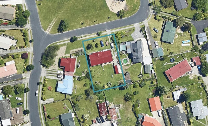 9 Chapman Place, Fairy Springs, Rotorua - Carousel 1